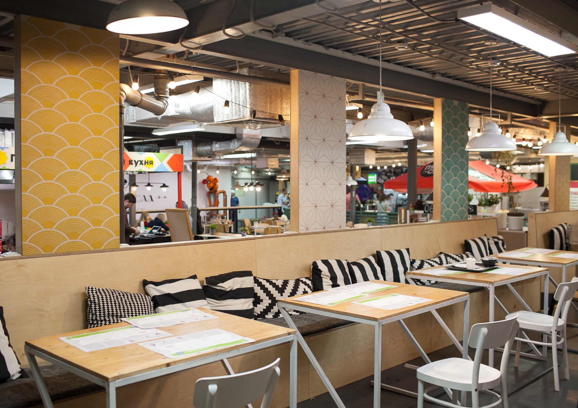Stencil foodcourt